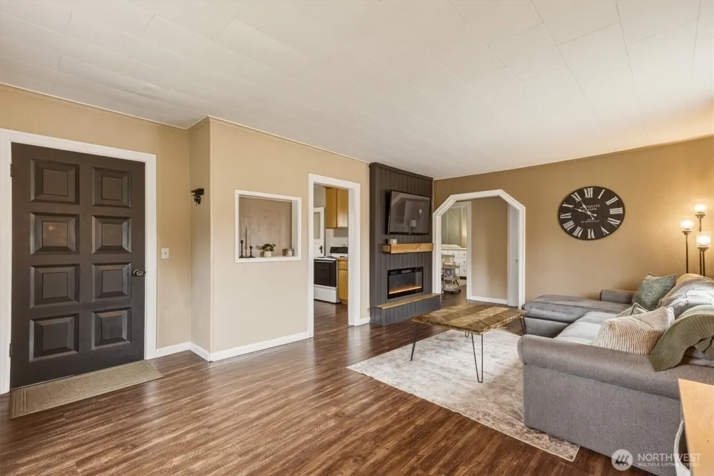 131 Niblett Way Longview, WA 98632