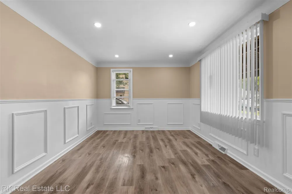 19488 Brady Redford Charter Township, MI 48240