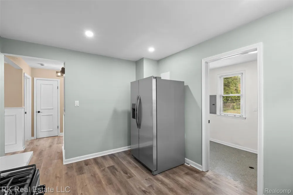 19488 Brady Redford Charter Township, MI 48240