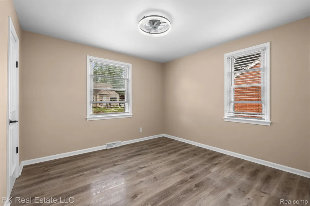 19488 Brady Redford Charter Township, MI 48240