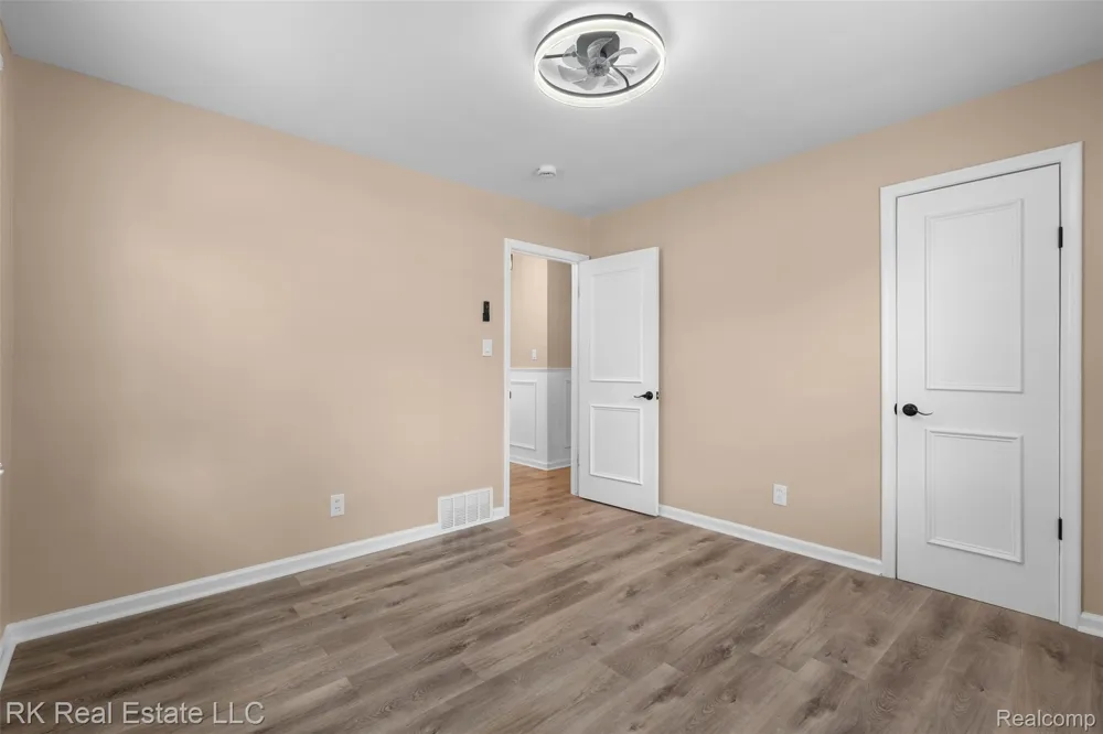 19488 Brady Redford Charter Township, MI 48240