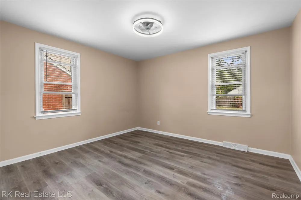 19488 Brady Redford Charter Township, MI 48240
