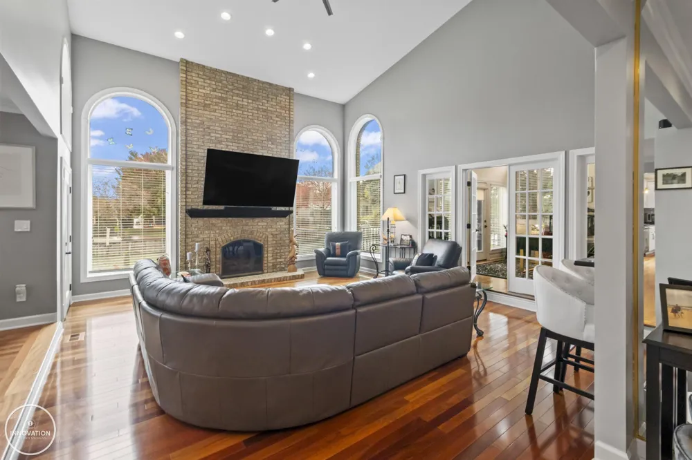 49540 Nautical Drive Chesterfield Township, MI 48047
