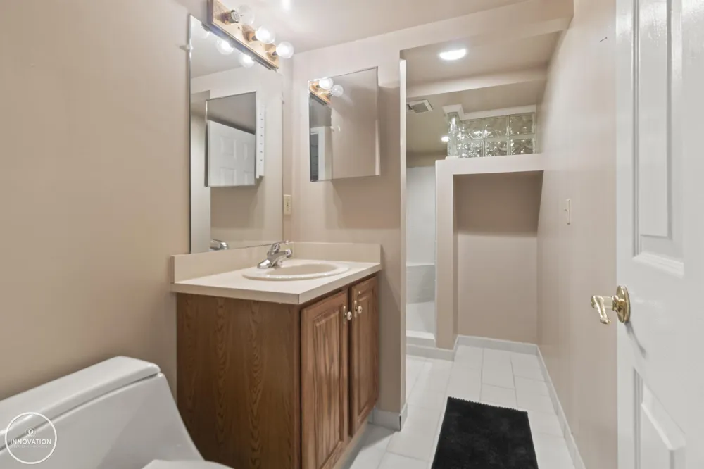 49540 Nautical Drive Chesterfield Township, MI 48047