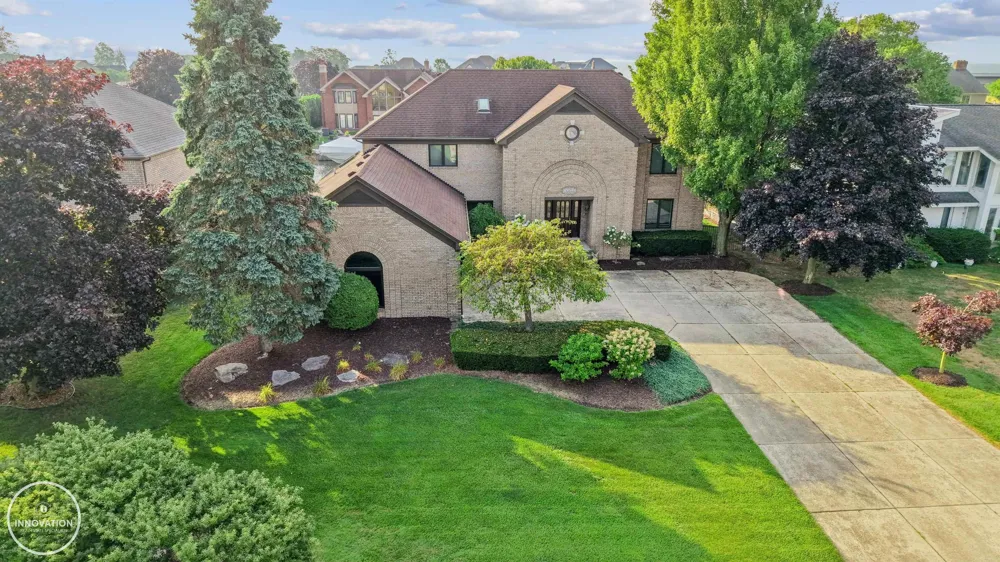 49540 Nautical Drive Chesterfield Township, MI 48047