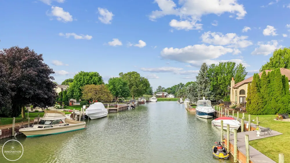 49540 Nautical Drive Chesterfield Township, MI 48047