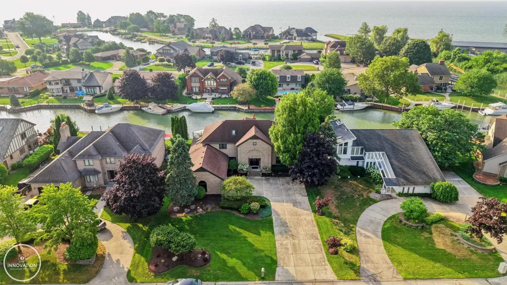 49540 Nautical Drive Chesterfield Township, MI 48047