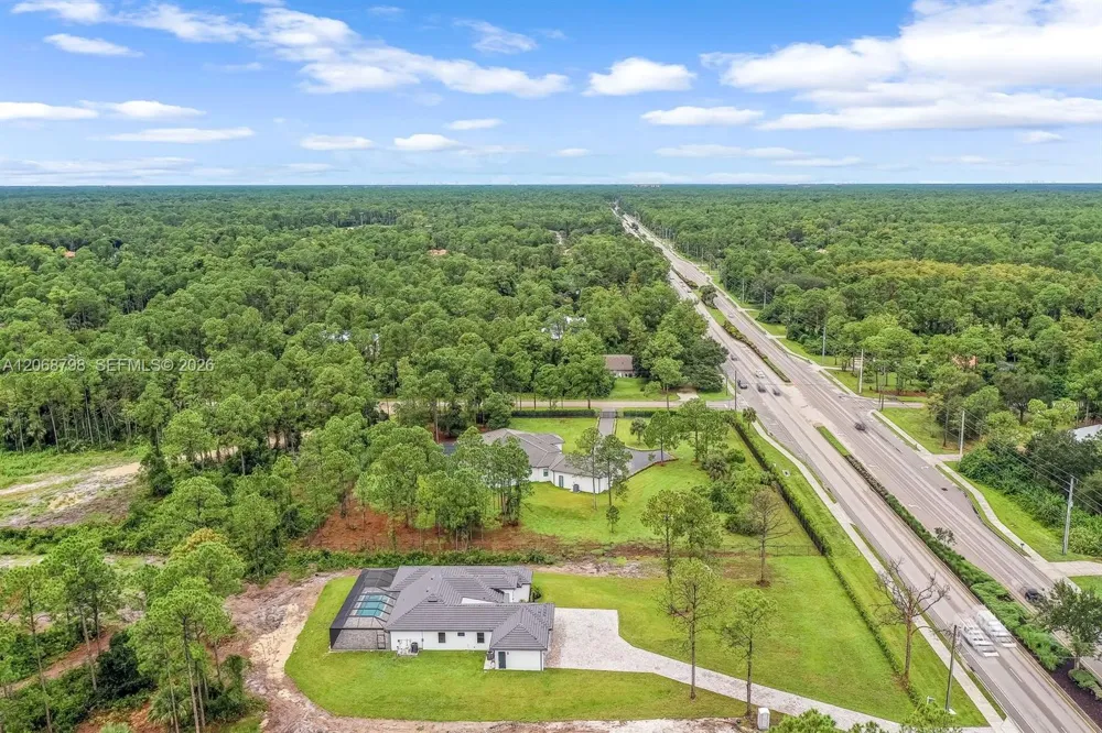 2806 GOLDEN GATE BLVD W Naples, FL 34117