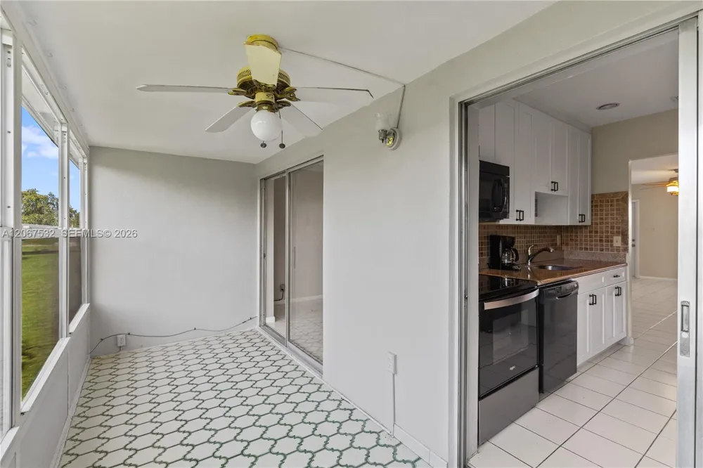 7305 NW 5th Ct #204 Margate, FL 33063