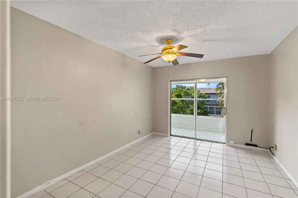 7305 NW 5th Ct #204 Margate, FL 33063