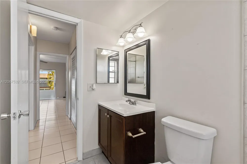 7305 NW 5th Ct #204 Margate, FL 33063