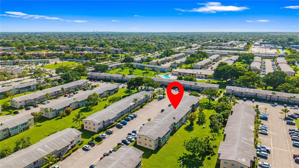 7305 NW 5th Ct #204 Margate, FL 33063