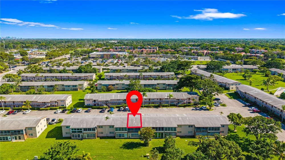 7305 NW 5th Ct #204 Margate, FL 33063