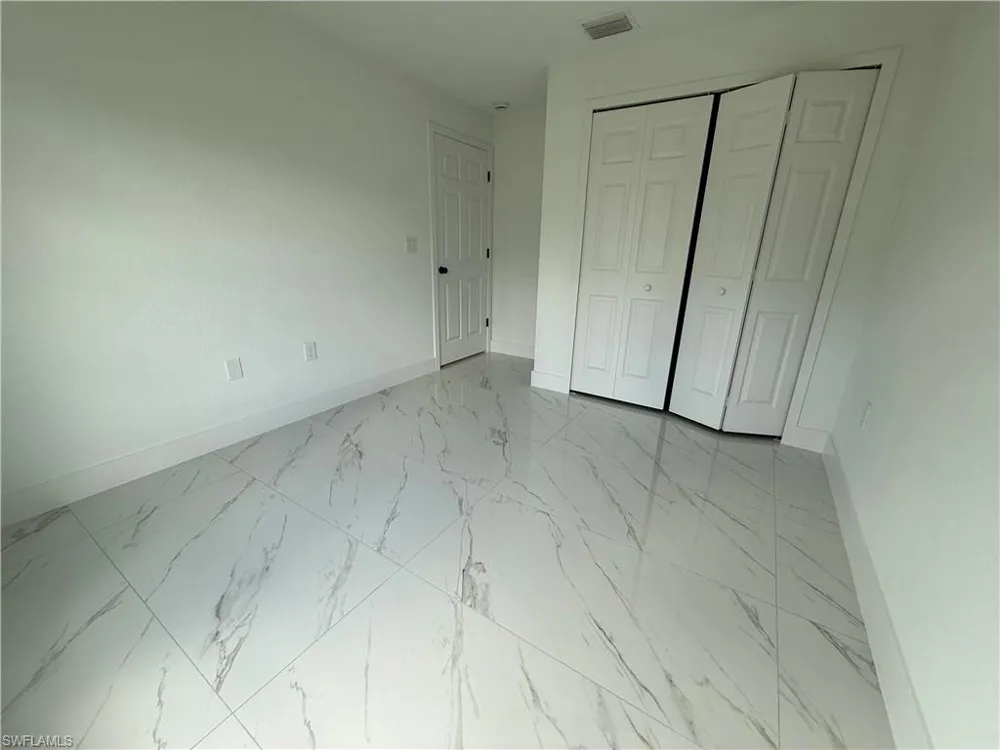 819 Congress Avenue Lehigh Acres, FL 33972