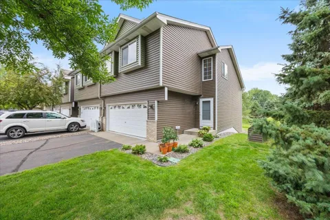 1180 122nd Lane NE