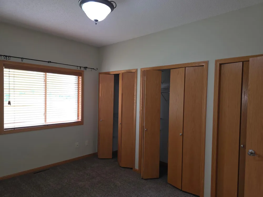 972 33rd Street S Moorhead, MN 56560