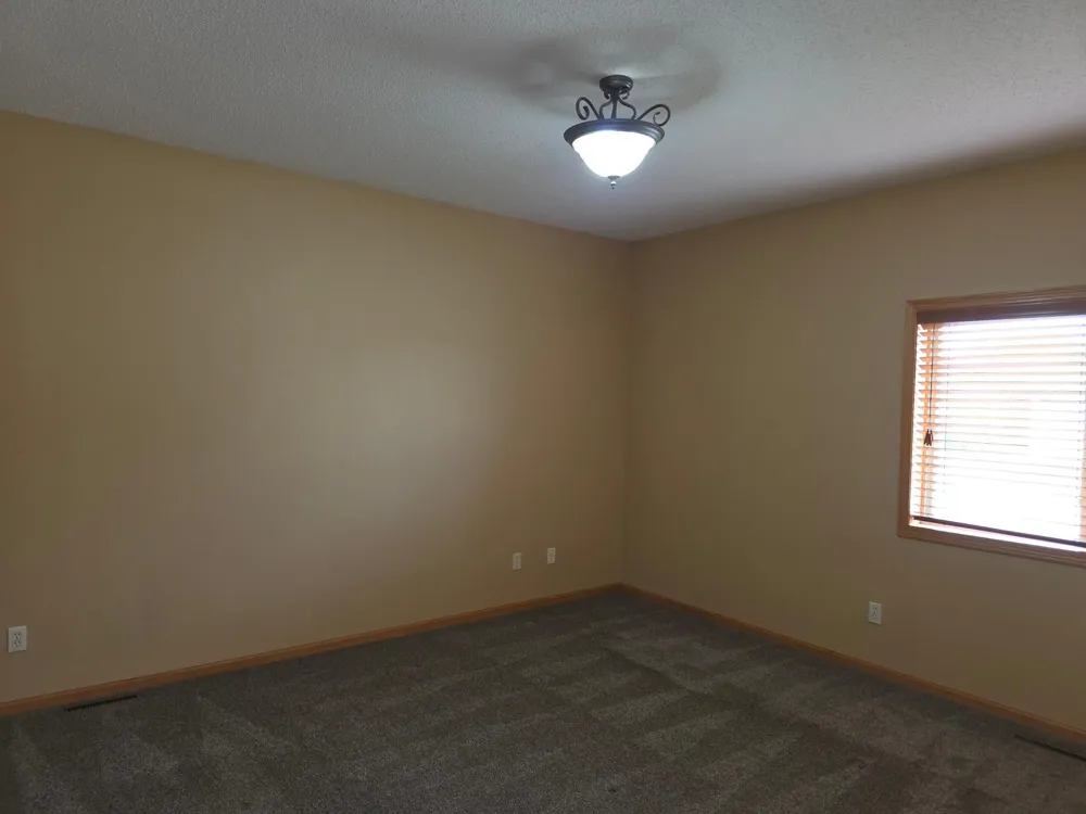 972 33rd Street S Moorhead, MN 56560