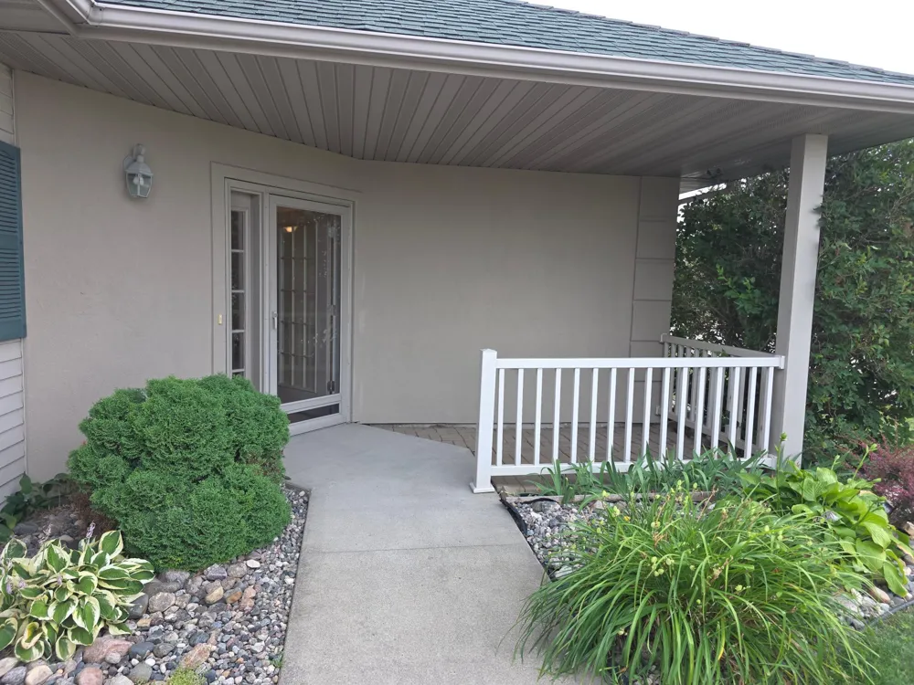 972 33rd Street S Moorhead, MN 56560