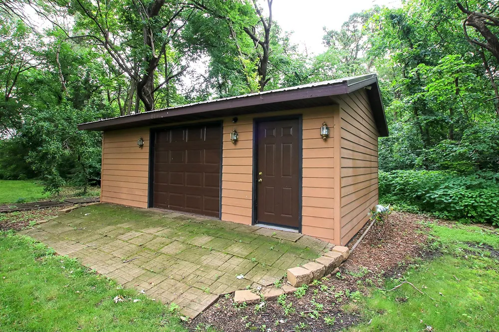 19634 Skyview Circle Hutchinson, MN 55350