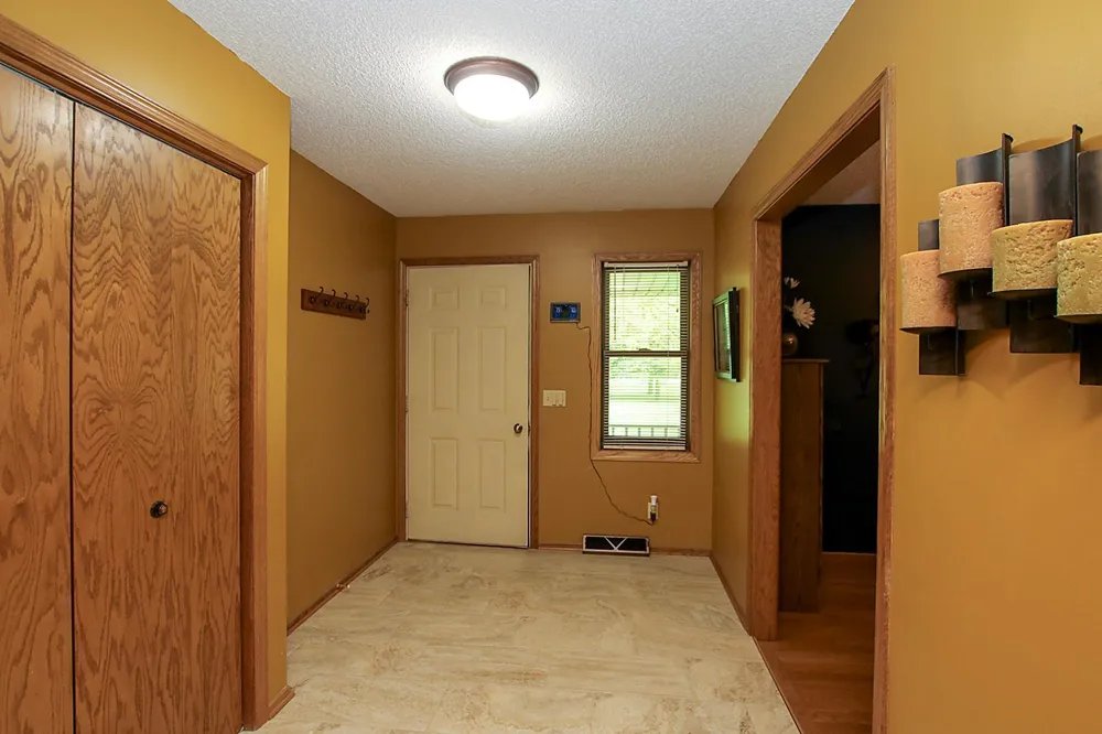 19634 Skyview Circle Hutchinson, MN 55350