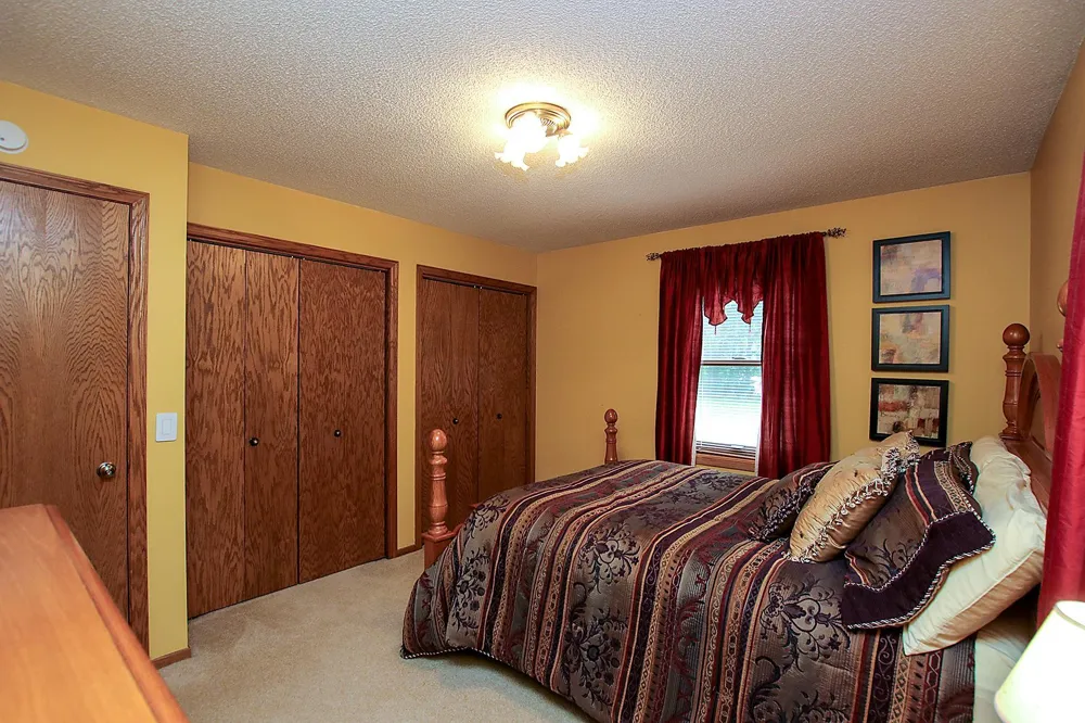19634 Skyview Circle Hutchinson, MN 55350