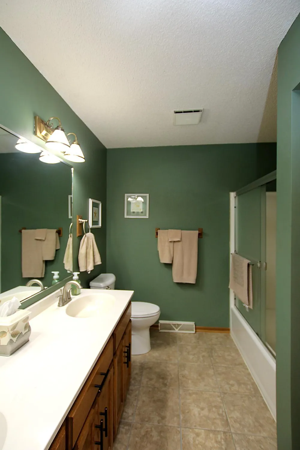 19634 Skyview Circle Hutchinson, MN 55350