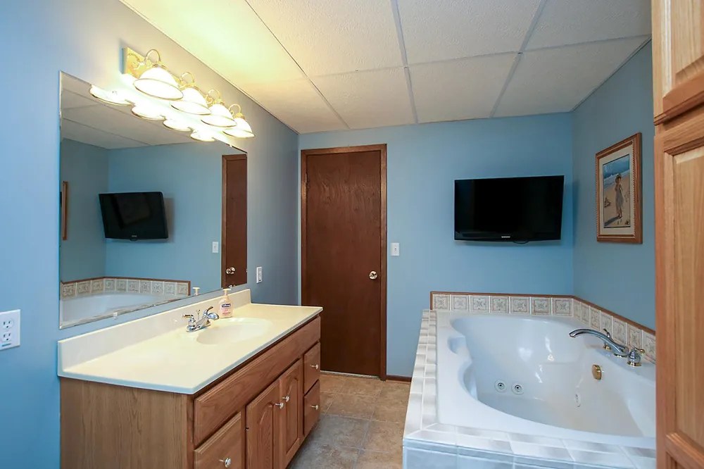 19634 Skyview Circle Hutchinson, MN 55350