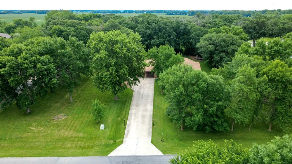 19634 Skyview Circle Hutchinson, MN 55350