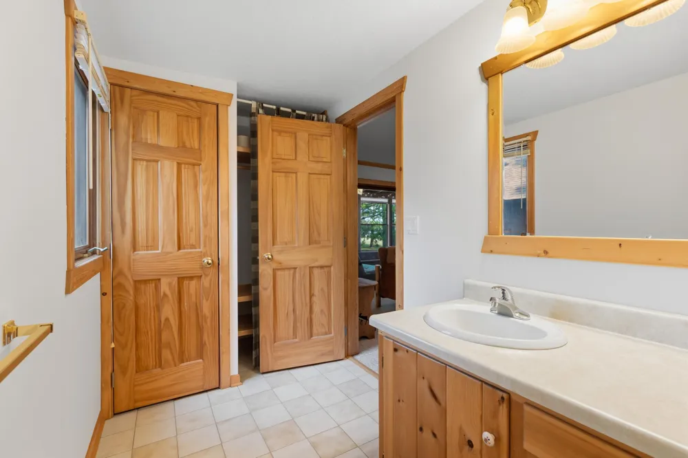 28867 Gene Road Merrifield, MN 56465