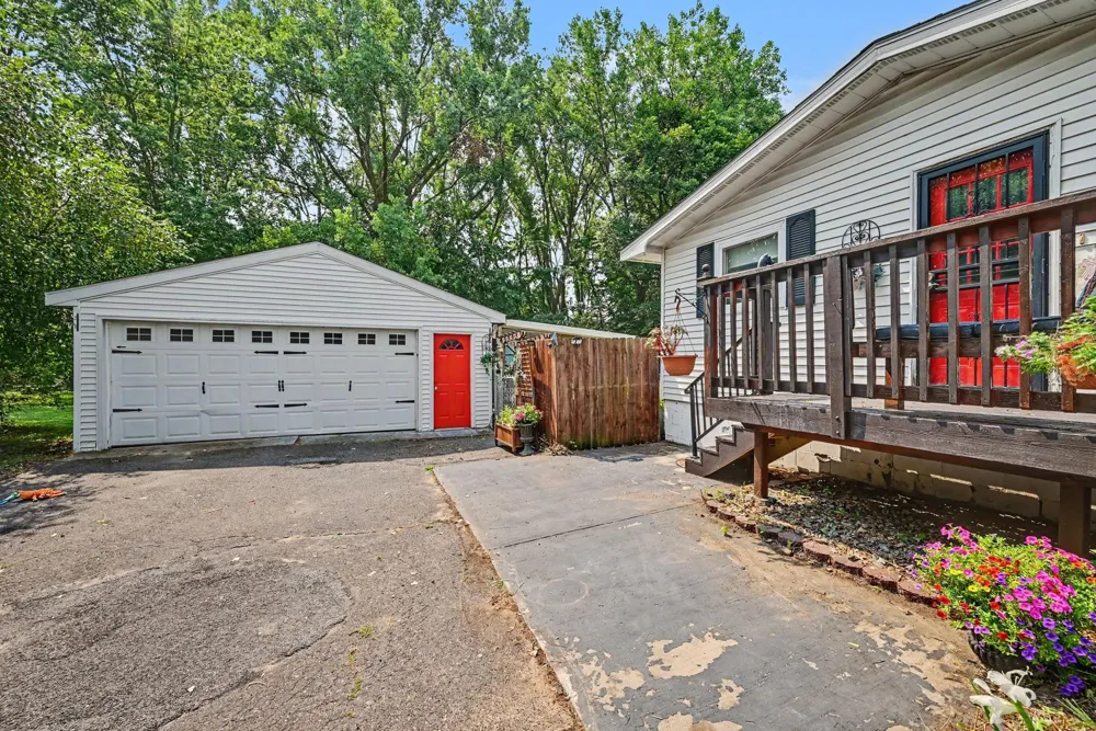 2110 Stillwater Street White Bear, MN 55110