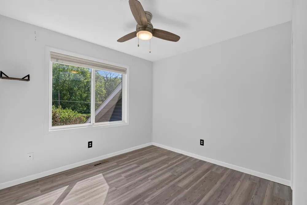 1200 Earle Way Burnsville, MN 55306