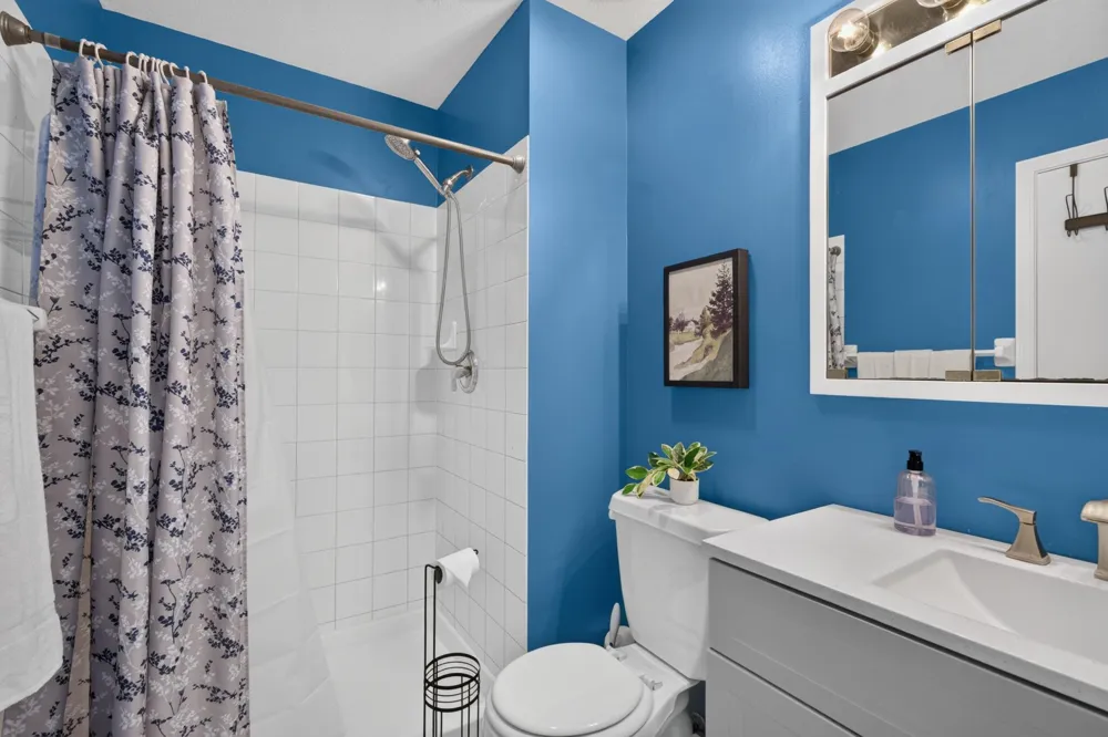 1200 Earle Way Burnsville, MN 55306