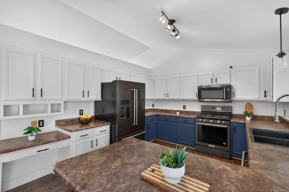 1200 Earle Way Burnsville, MN 55306