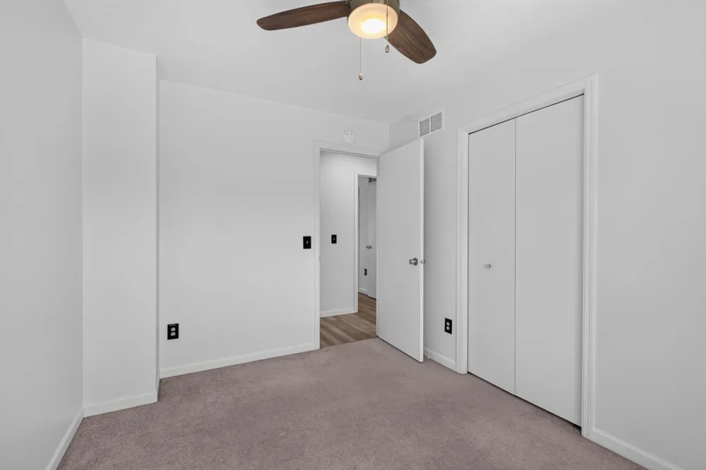 1200 Earle Way Burnsville, MN 55306