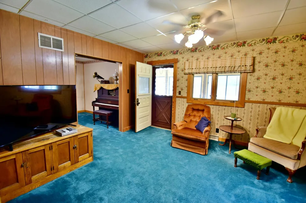 216 3rd Street Brownton, MN 55312