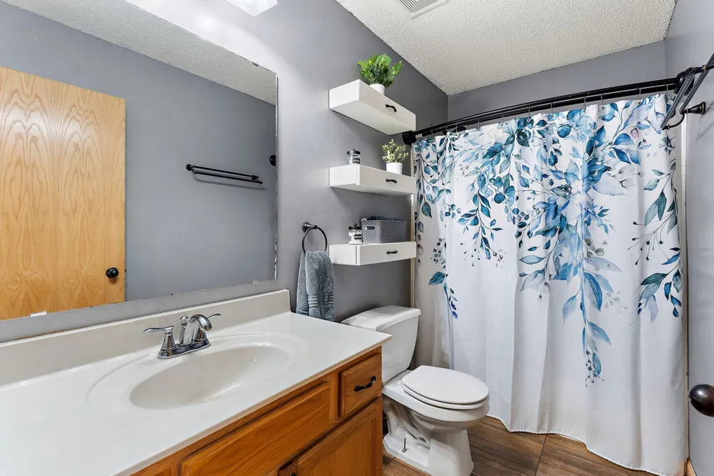 1300 Brookhaven Drive Hammond, WI 54015