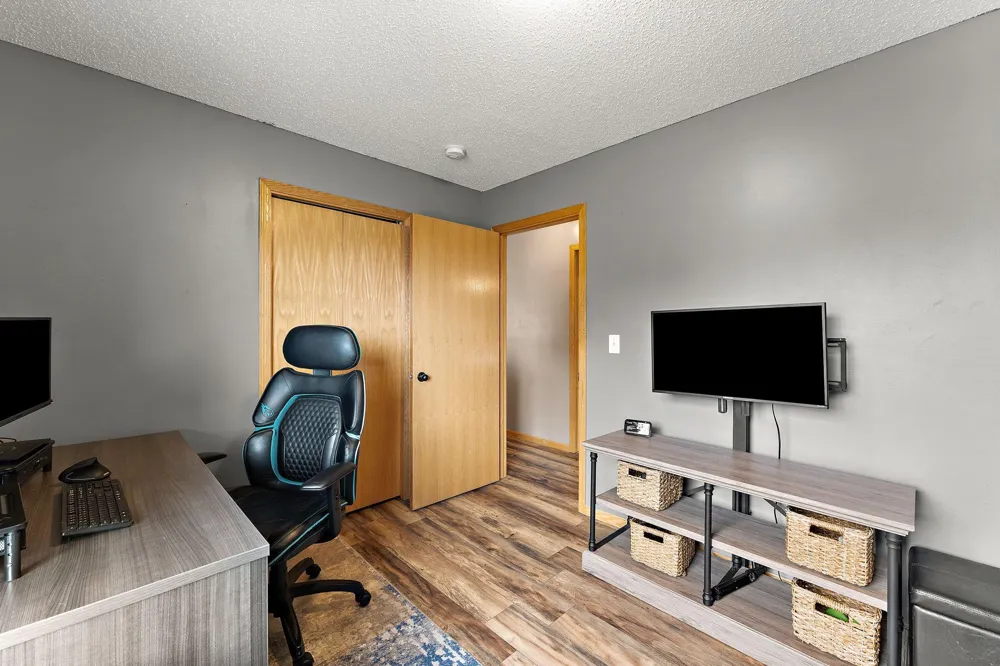 1300 Brookhaven Drive Hammond, WI 54015