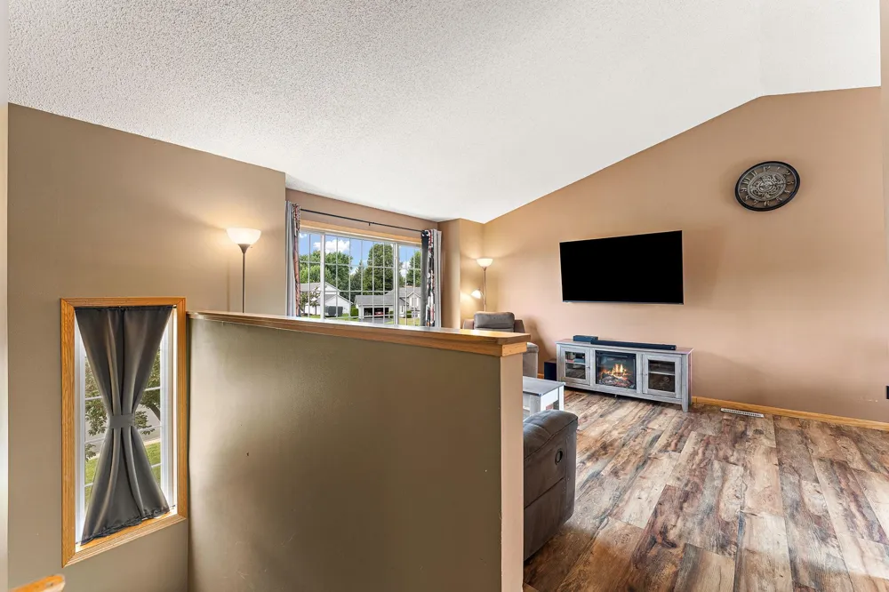 1300 Brookhaven Drive Hammond, WI 54015