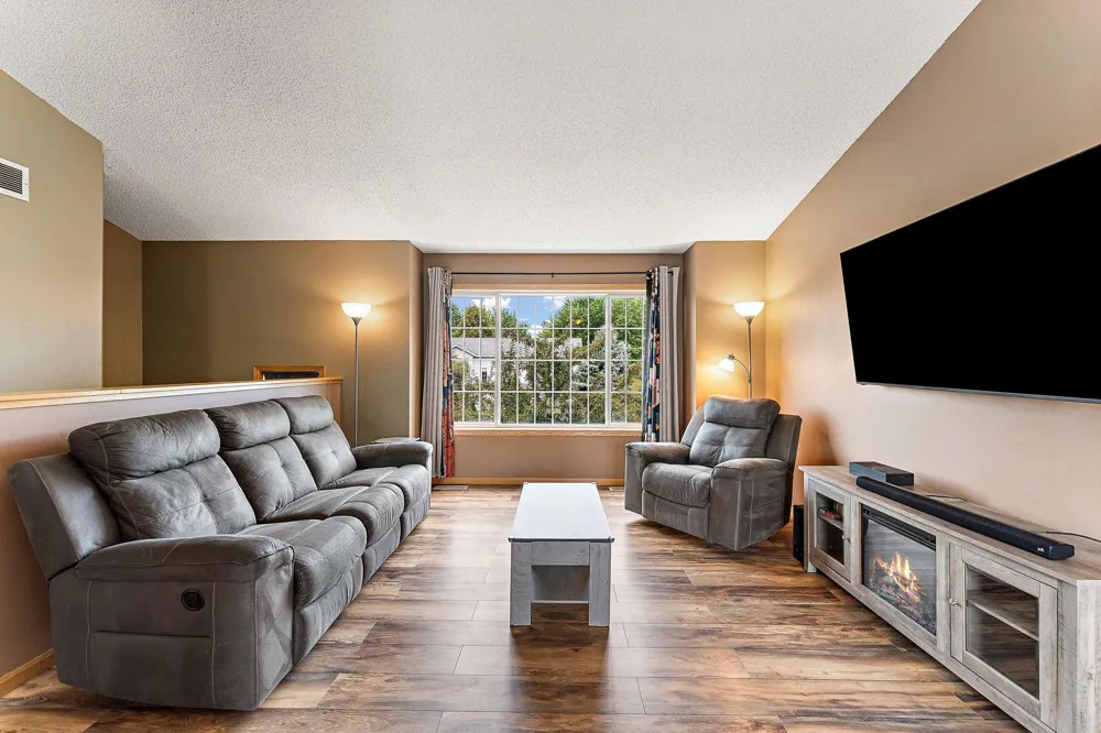 1300 Brookhaven Drive Hammond, WI 54015