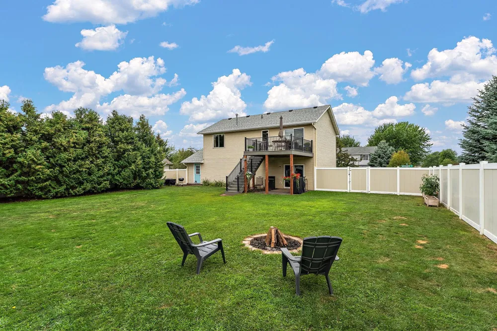 1300 Brookhaven Drive Hammond, WI 54015
