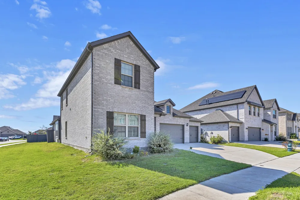 6934 Pampas Place Venus, TX 76084