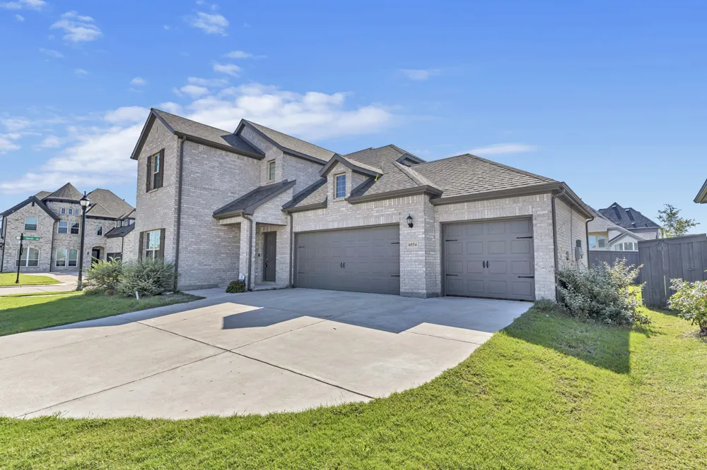6934 Pampas Place Venus, TX 76084
