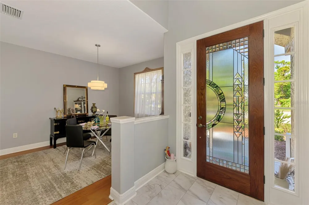 107 WAYFOREST DRIVE Venice, FL 34292