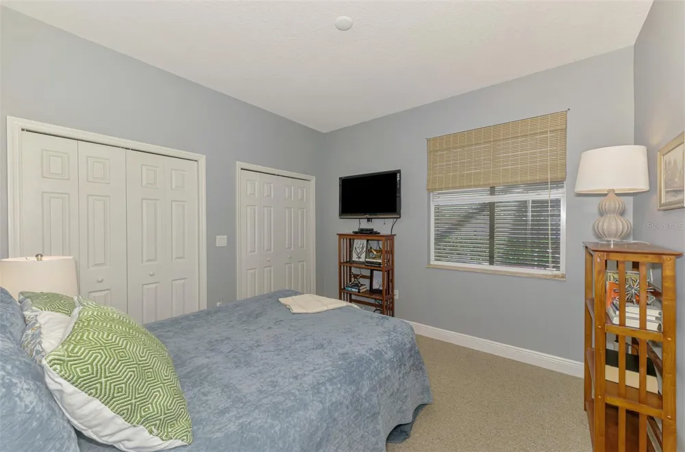 107 WAYFOREST DRIVE Venice, FL 34292