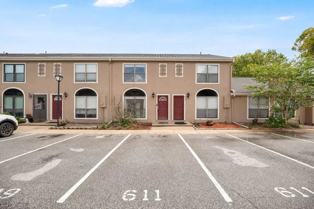611 CASA PARK A COURT Winter Springs, FL 32708