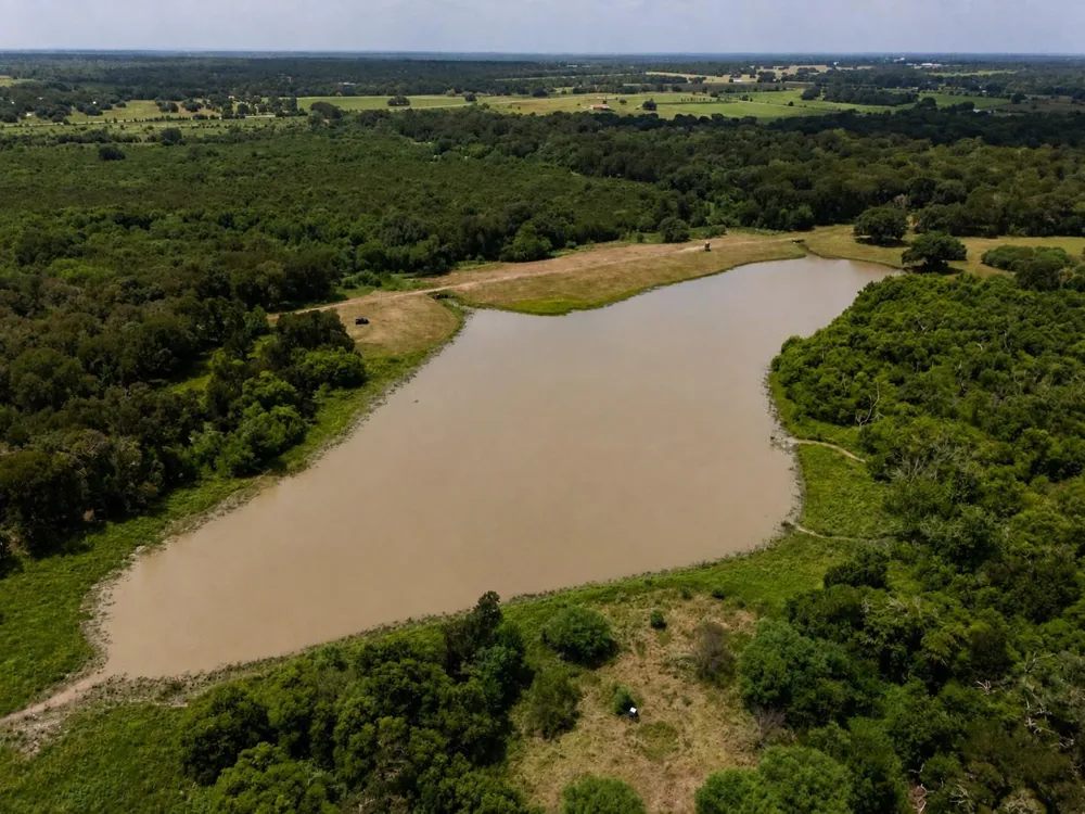 2751 Fm 2434 Columbus, TX 78962