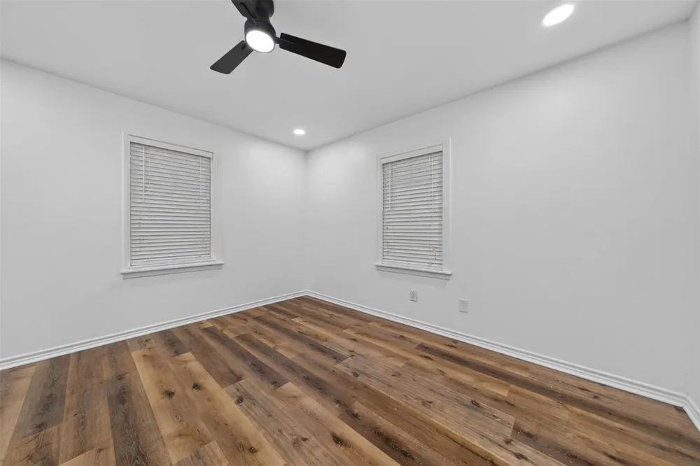 310 Nasturtium Street Lake Jackson, TX 77566
