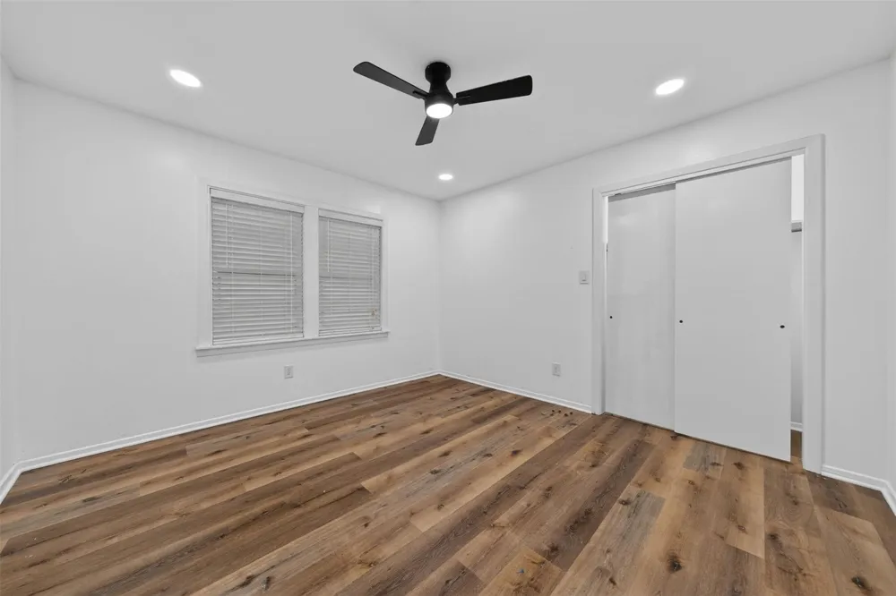 310 Nasturtium Street Lake Jackson, TX 77566