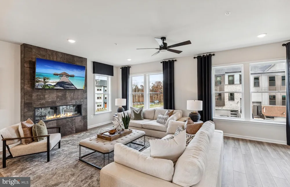 42626 WAXPOOL ROAD Ashburn, VA 20148