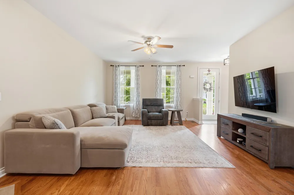 50002 Jackson Lane Canton, MI 48188